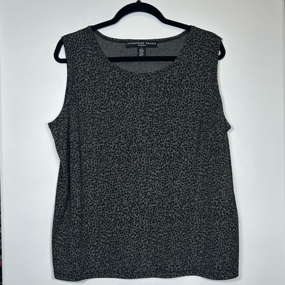 Josephine Chaus Relaxed Black and Gray Sleeveless Top. Size 1X. Luxe Neutral.